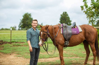 Illustration for article titled This guy's job pays him $94,000 to have as much fun as possible